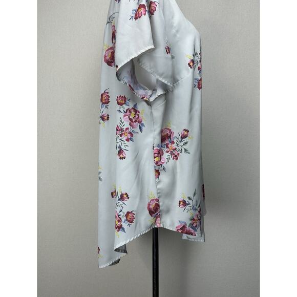 Torrid Plus Size 2 Lt. Gray Floral Short Sleeve Pullover Blouse/Top Lightweight - Picture 5 of 11